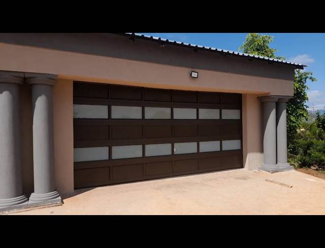 3 BEDROOM HOUSE FOR SALE IN LENYENYE